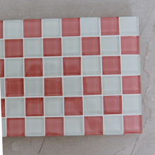 Load image into Gallery viewer, Glass Pink Checkered Tray
